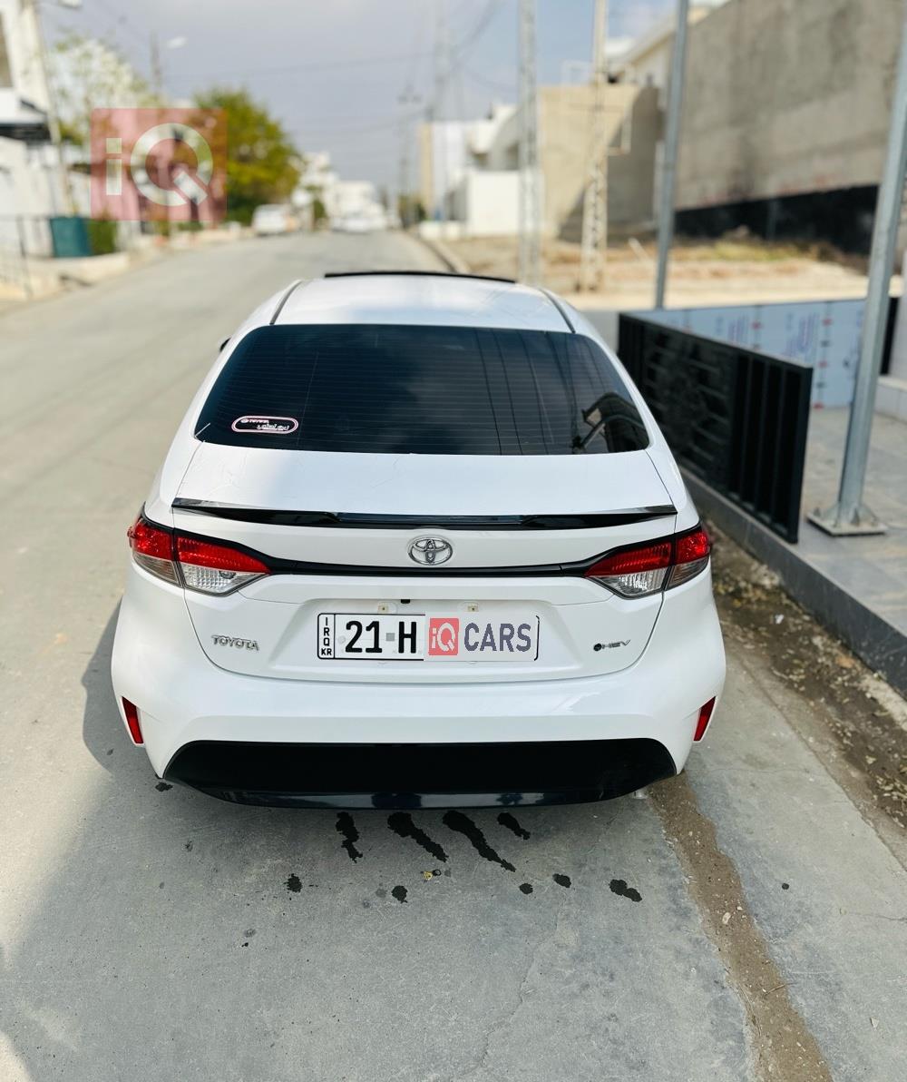 تۆیۆتا کۆرۆلا